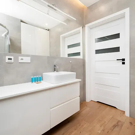 Rudzka Gora Comfy By Bookinghost 公寓 *