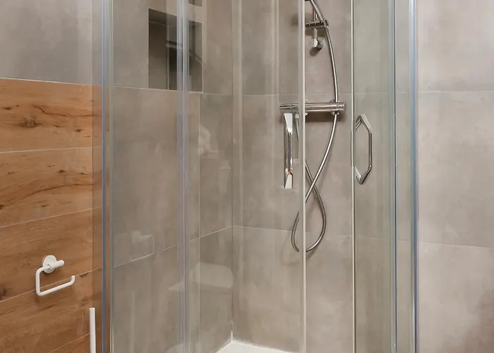 Rudzka Gora Comfy By Bookinghost Daire *